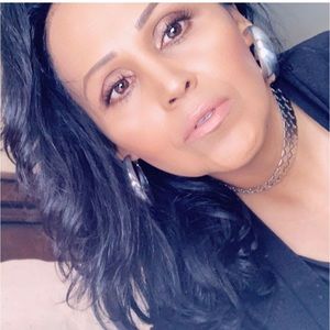 Meet your Posher, Geneva